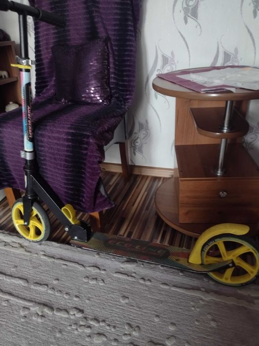 Продам Самокат дитячий