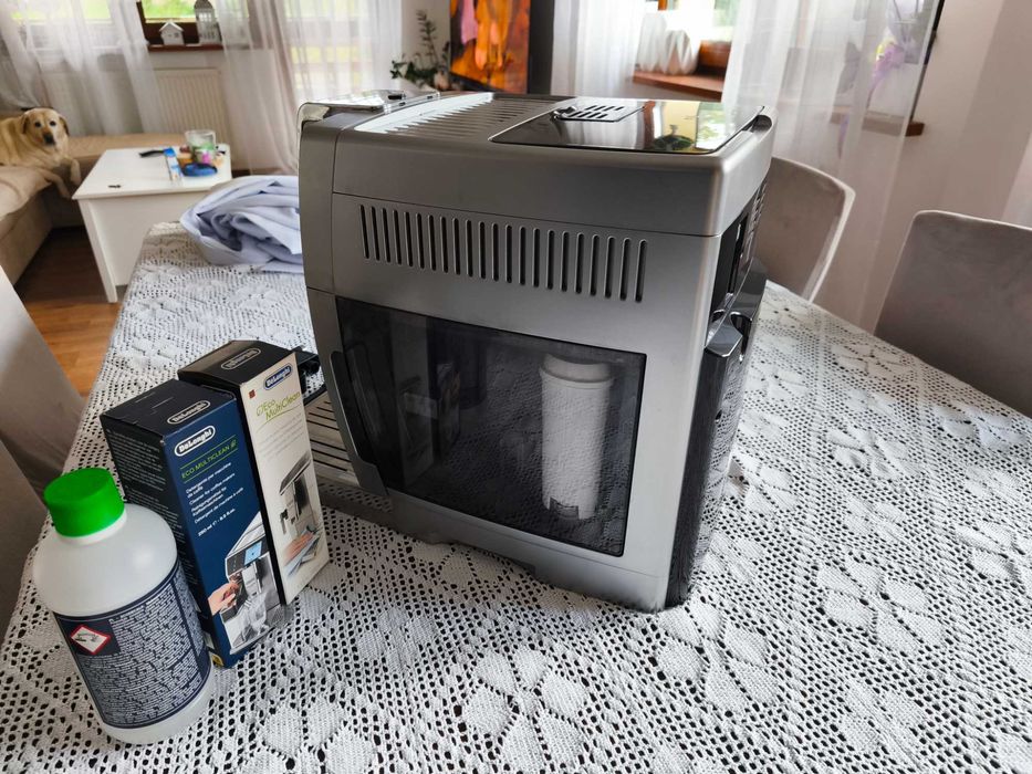 ZADBANY Ekspres DeLonghi Dinamica LCD | Niski Przebieg | Full Zestaw