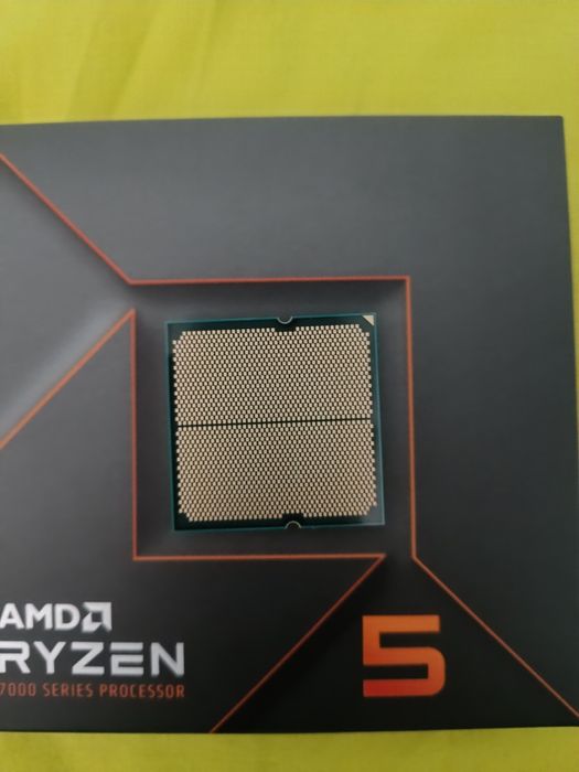 Processador AMD Ryzen 5 7600X (AM5) [Como Novo]