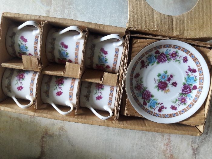 Chińska porcelana deserowa zestaw