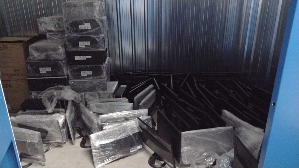 Computador (CPU + Monitor