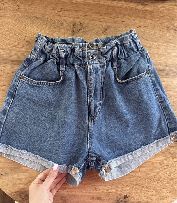 Джинсові шорти жіночі