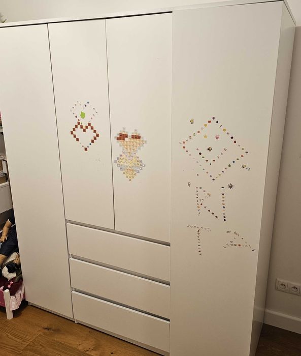 biała szafa cztery drzwi do oddania