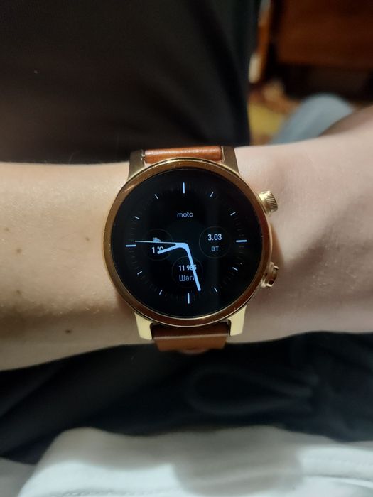 Смарт годинник Motorola moto 365 3 покоління NFC повний комплект