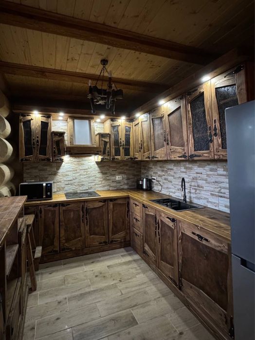 Котедж в Карпатах з басейном та сауною !!! біля с. Тухля