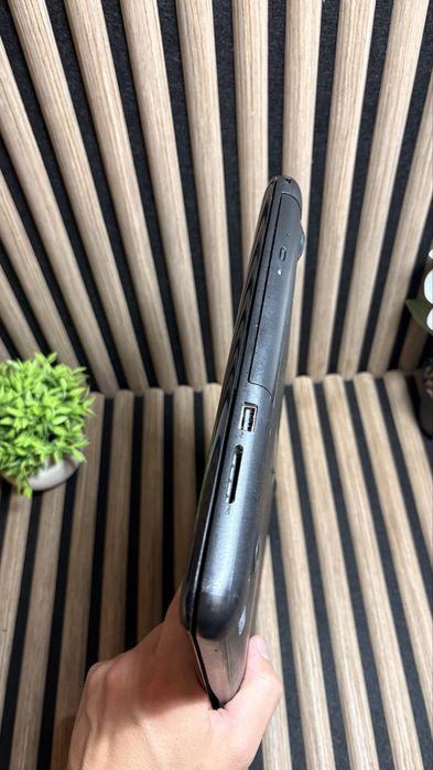 Продам Ноутбук Dell Inspiron 5567 — i7-7500U / 16 ГБ / SSD 256 ГБ / Radeon 4 ГБ