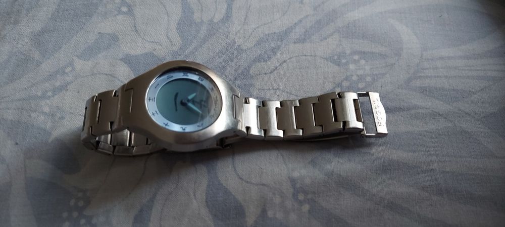 СРОЧНО. Продам мужские часы FOSSIL BIG TIC JR-7999