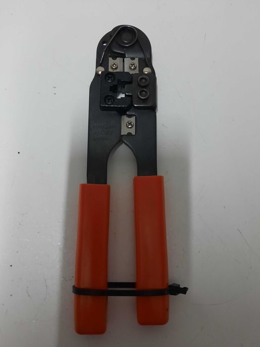 Alicates para  cravar fichas RJ45