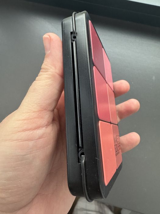 Палетка MakeupforEver, б/у, відкрита в серпні 2025