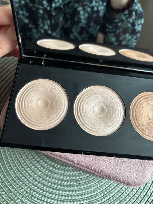 Revolution highlighter palette Radiance