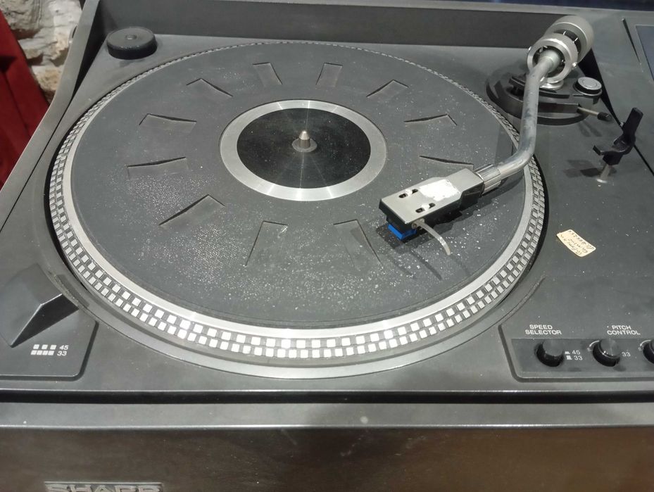 Gira discos Sharp SG 450H e colunas CP 450HG Vintage