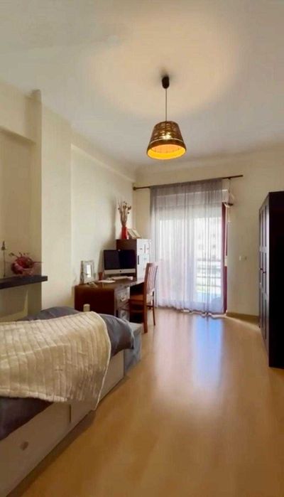Apartamento T3 com parqueamento