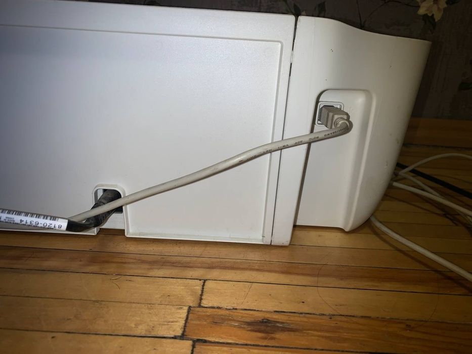 Цветной принтер HP DeskJet 2130