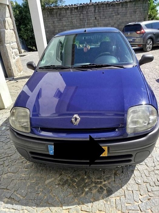 Vende-se Carro Renault Clio