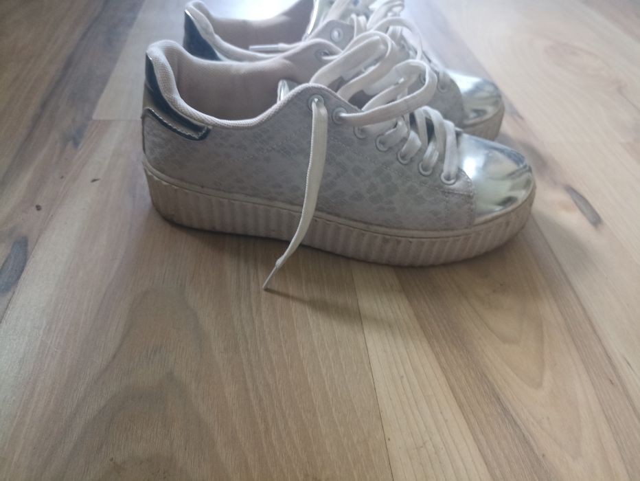Buty stan bardzo dobry