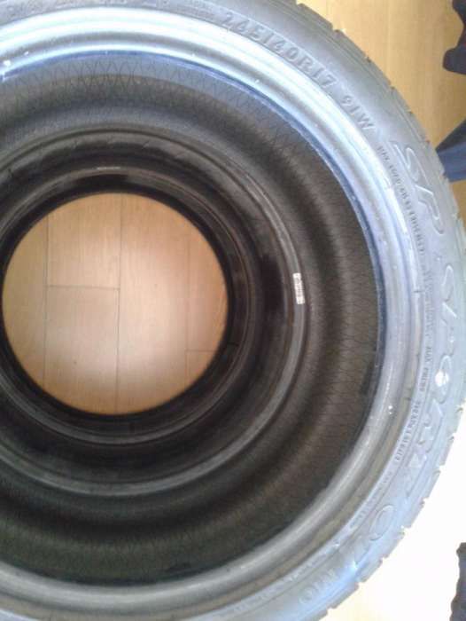 Pneu Dunlop SP Sport 01 245/40 R17/manete tampa válvulas pneu Mercedes