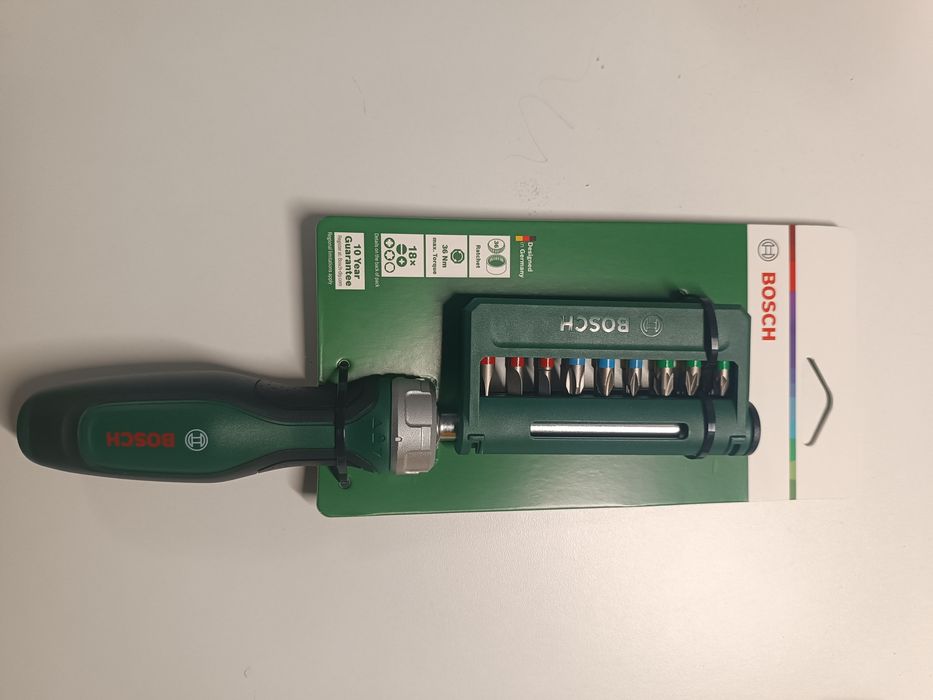 BOSCH Wkrętak ręczny z grzechotką + 18 bitów Ph Pz Hex Torx Sl