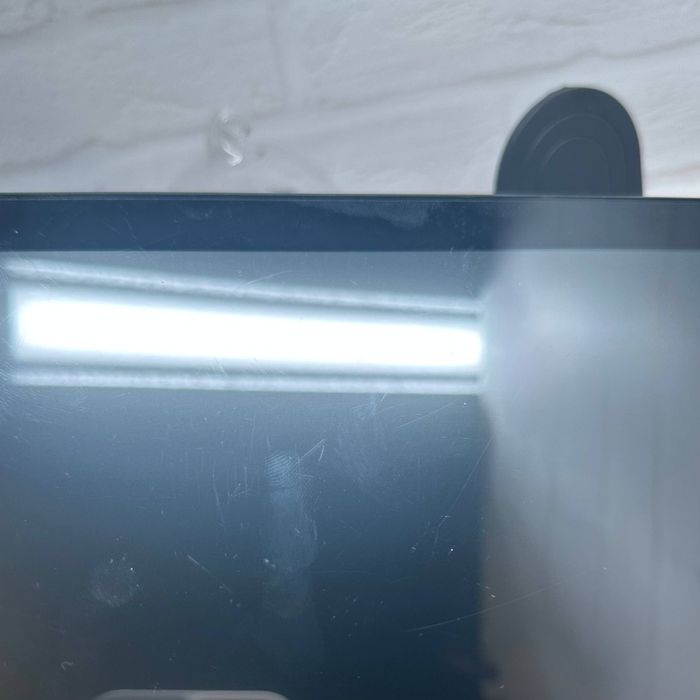 Продам планшет Lenovo LTE TB-X505L 2/32Gb в гарному стані