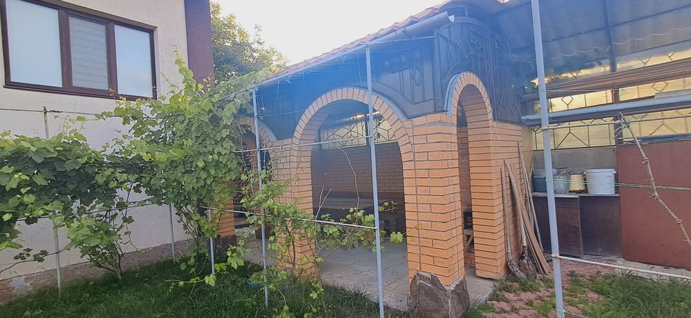 Цілорічний. Комфортний.130м²,лазня,озеро.