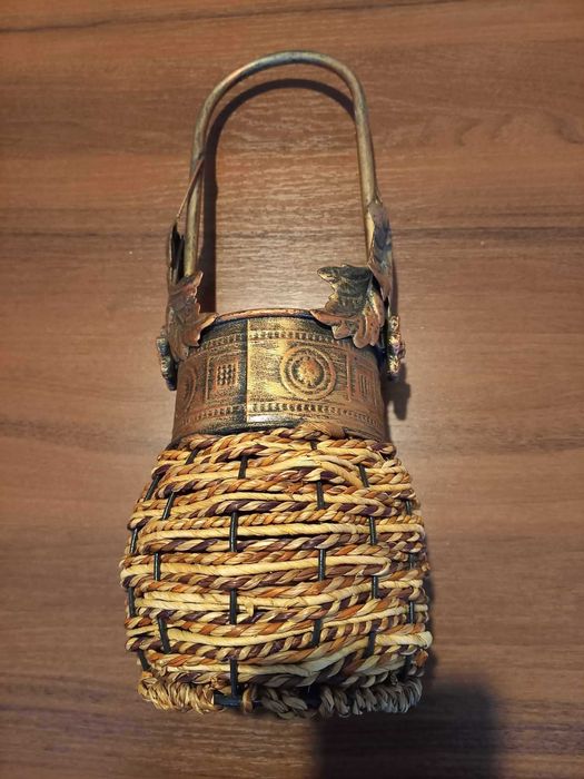 Koszyczek plecionka plus stal miedziowana .