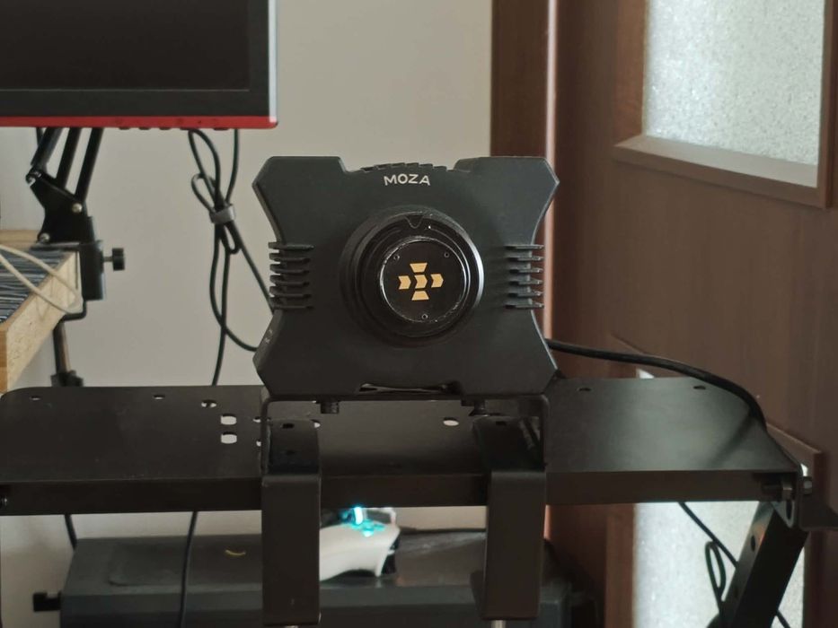 Zestaw simracing Moza r5 + Dotatki!