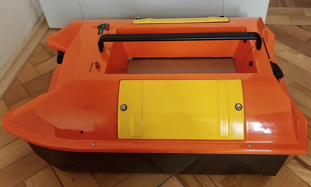 Łódka zanętowa Magnum mini Naviboat, Toslon TF520