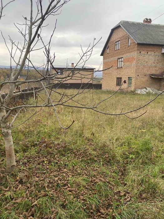 Продається забудова і земальний участок 14 сотих.