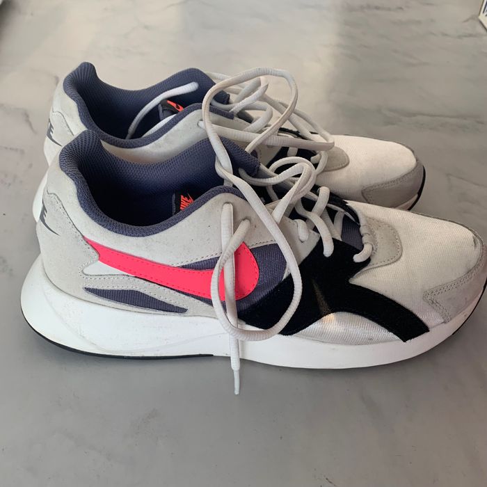 Nike Pantheos White / Infrared