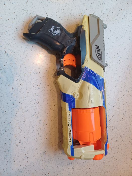 Nerf pistolety i strzalki