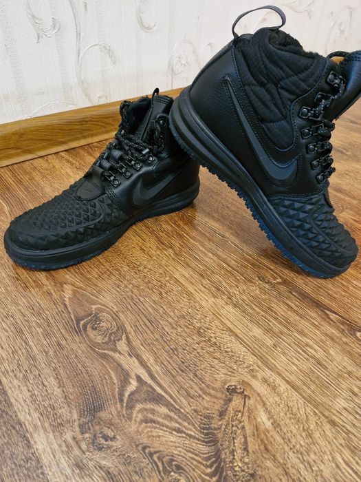 Чоловічі ботінки Nike AF1 EST 1982, р.41