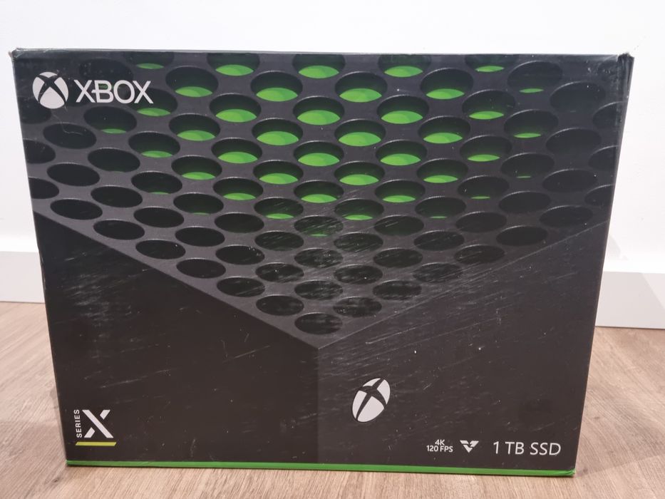 Xbox series X - 2TB - Sem comando - Com cabo HDMI