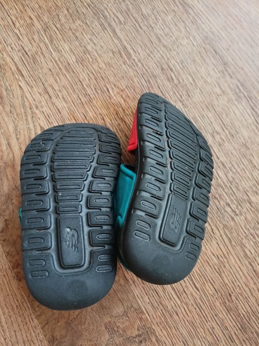 Sandałki New Balance 21