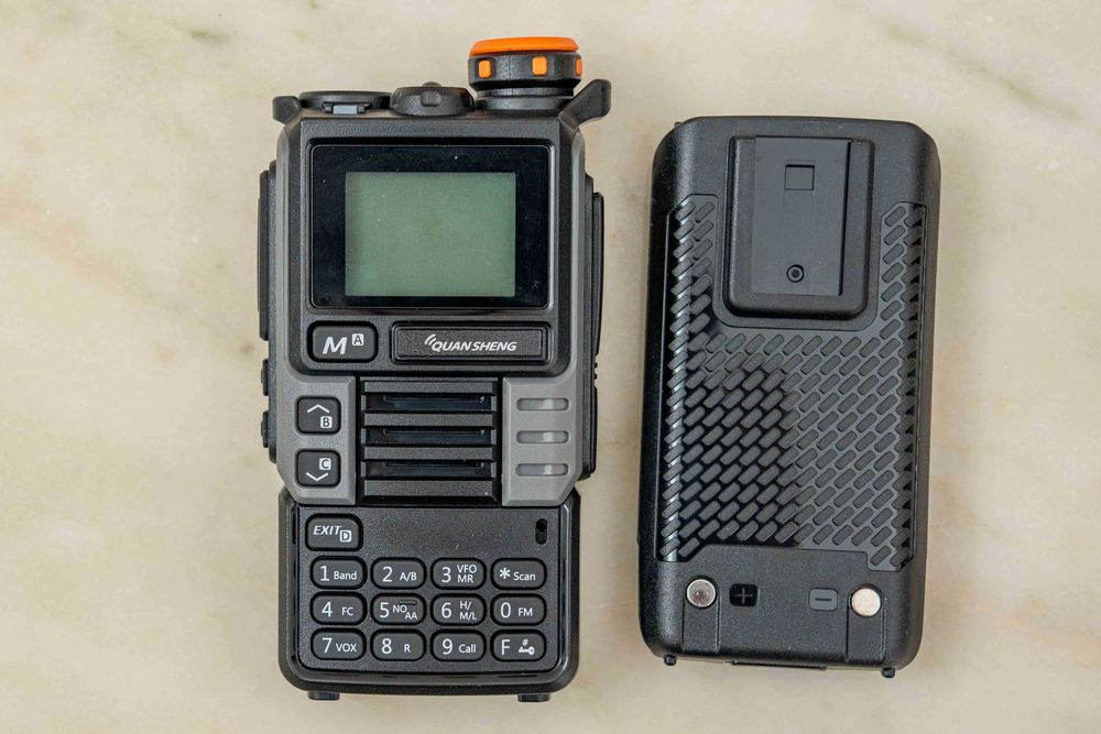 walkie talkie Quansheng UV-K5(8) novo na embalagem.