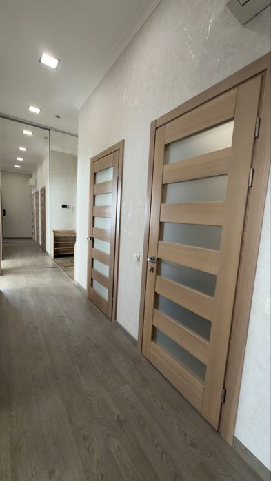 Продам 3к квартирус немонтом  в клубном доме!Центр