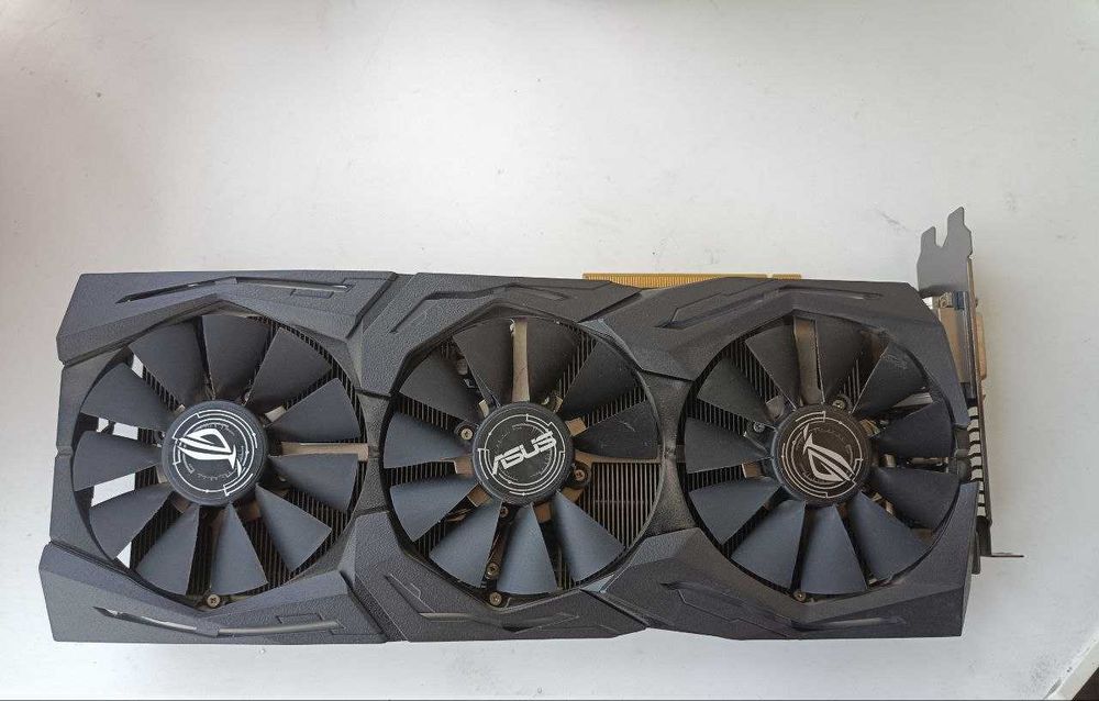 GTX 1070TI ASUS rog Strix