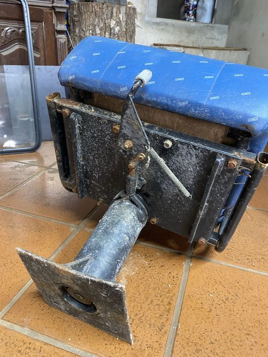 Banco retrátil ambulância