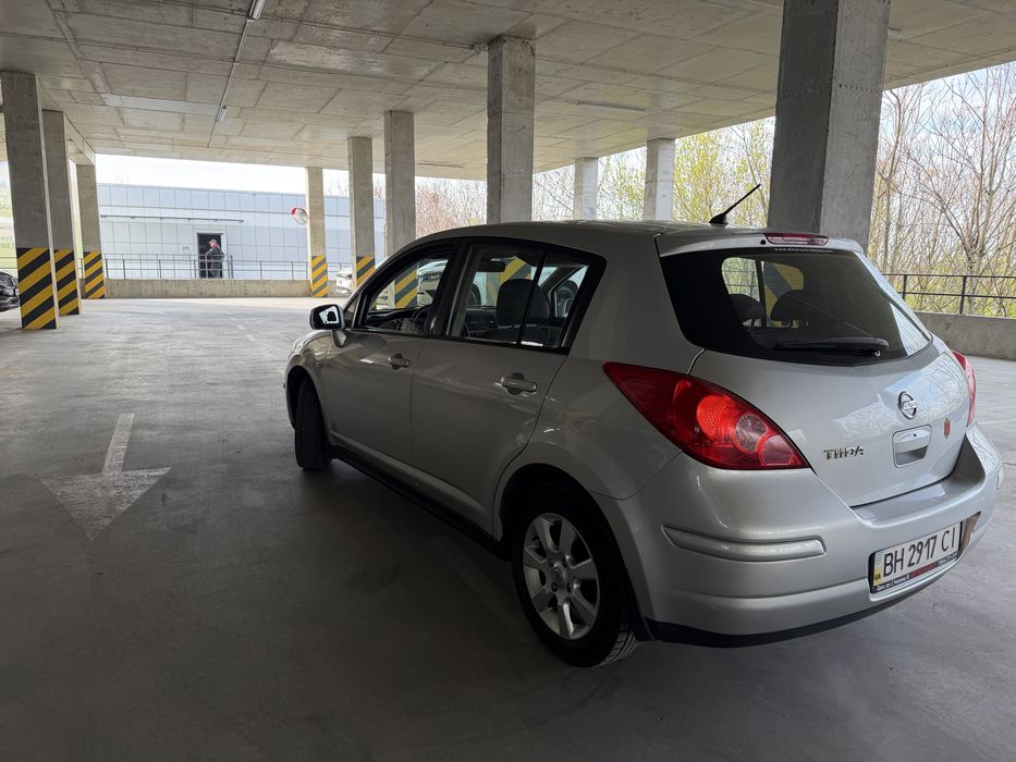 Nissan tiida 1.8 механика 6ст