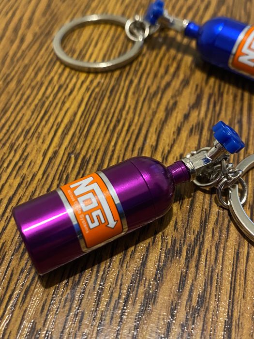 Na prezent Brelok butla nitro NOS