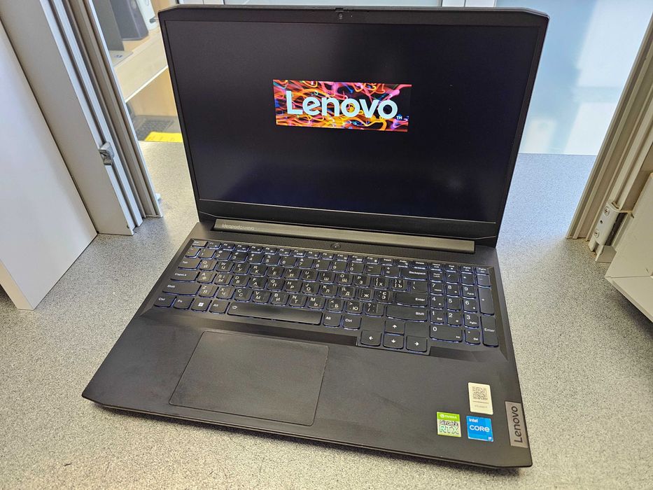Laptop gamingowy  Lenovo IdeaPad Gaming 3 15IHU6
