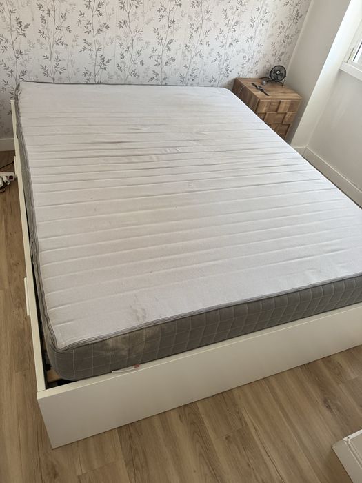 Cama Brimnes Ikea + colchao