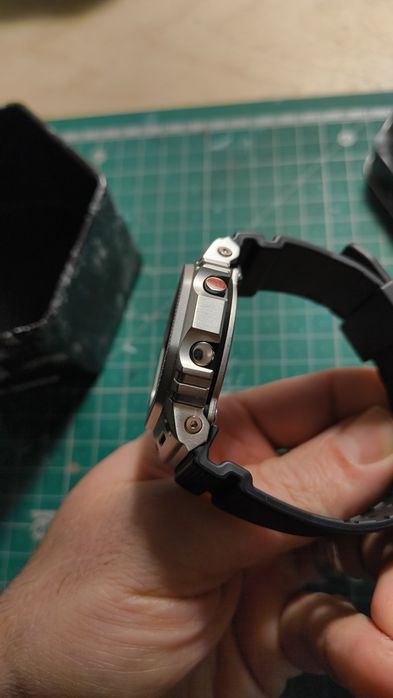 Relógio Casio G shock 5600M 1 ER