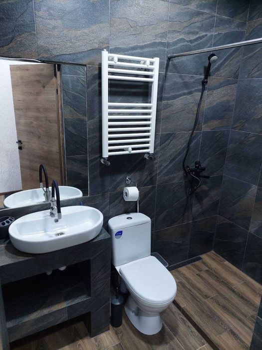 Кімната-студія подобово з власною кухнею