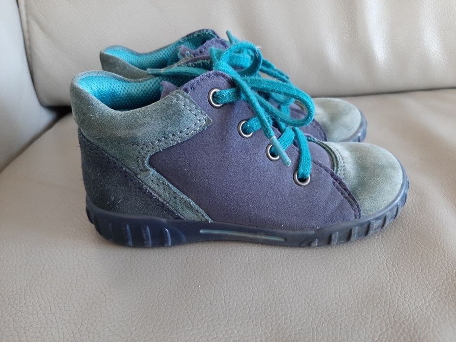 Buty wiosenne Ecco light 25