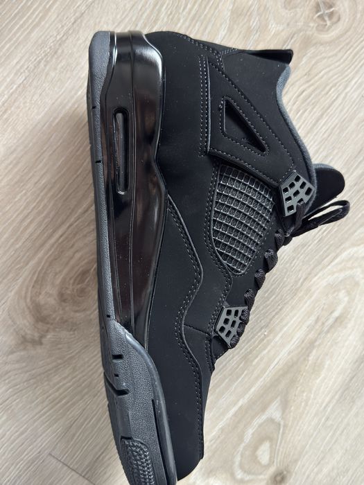 JORDAN 4 black cat