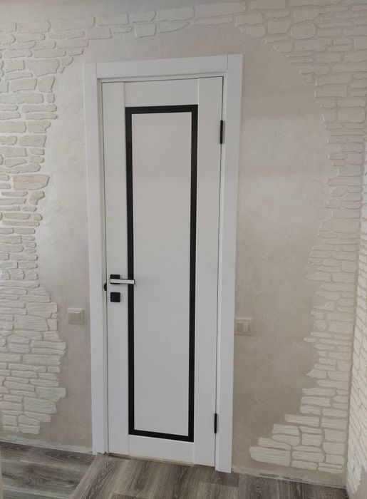 Установка межкомнатных дверей, железных любой сложности.