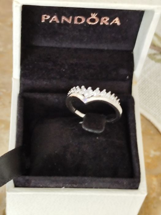 Anel nr 18 Pandora a tiara com brilhantes, anel original em prata