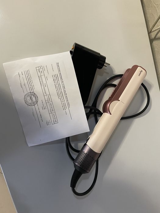 Dyson Airstrait,Оригінал на гарантії