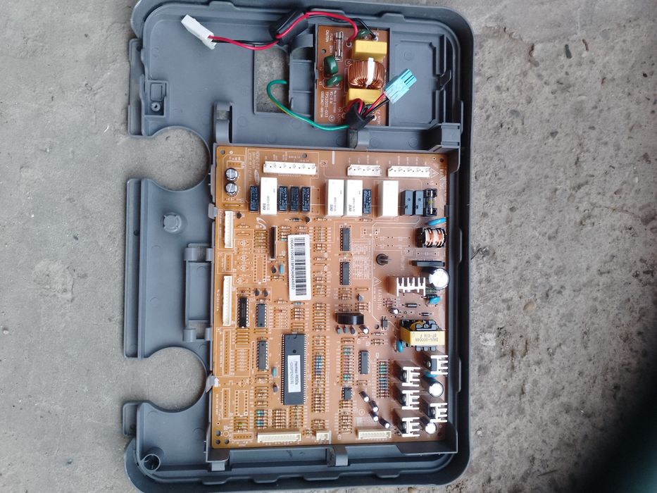 Запчастини до холодильника samsung