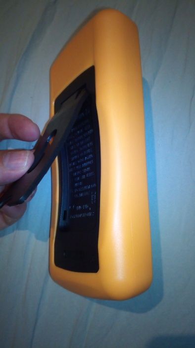 Multimetro profissional com medidor de capacitor