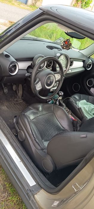 Mini Cooper D 1.6448665361801564164